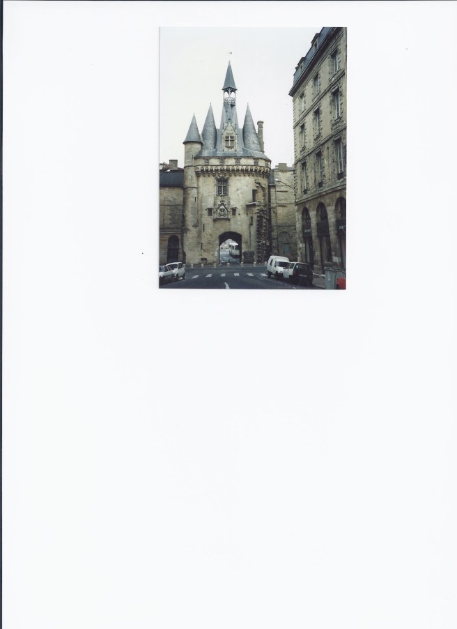 carcassone gate.jpg